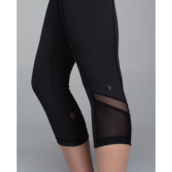 Lululemon Just Breathe Crop Athletic Leggings Sz 4 Polka Dot Mesh Yoga Gym - Picture 2 of 10